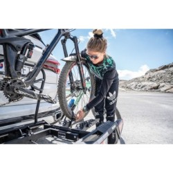 Bagażnik rowerowy na hak holowniczy Yakima FoldClick Evo czarny 2 rowery 13 PIN oświetlenie LED ⬅️ sklep DOAN