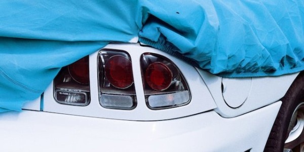 Skuteczne zabezpieczenie auta podczas zimy